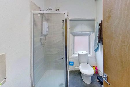 6 bedroom townhouse to rent - Photo 5