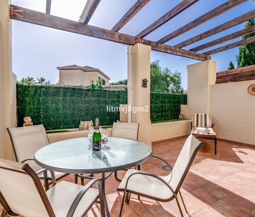 Townhouse in Calahonda - Photo 1