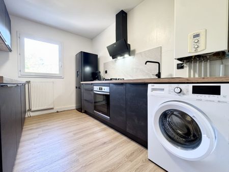 NIMES VACQUEROLLES - T3 MEUBLE avec CLIMATISATION, BALCON et 2 PLACES DE PARKING - Photo 3
