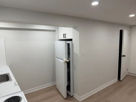 For Lease - 71 Claybrooke Street Unit# Basement, Toronto, Ontario - Photo 2