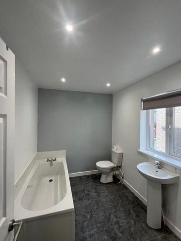 47 Ardenvohr Street, Belfast, BT6 8NB - Photo 3