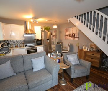 Anglian Way, Stoke Village, Coventry, CV3 1PE - Photo 6