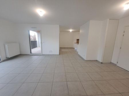 Appartement À Louer 3 Pièces , 71 M² - Photo 2