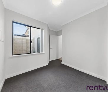 “STYLISH APARTMENT NEAR COOGEE BEACH” - Photo 1