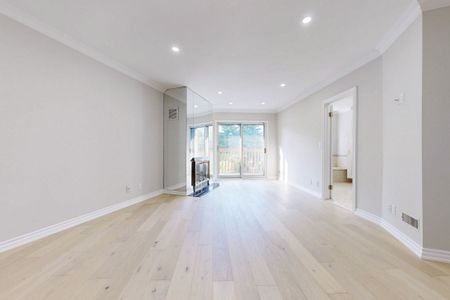 For Lease - 8 Elliotwood Court, Toronto, Ontario - Photo 5