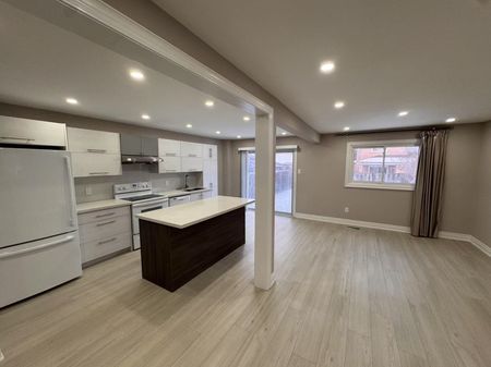 For Lease - 4 Burwell Crescent Unit# Main, Markham, Ontario - Photo 4