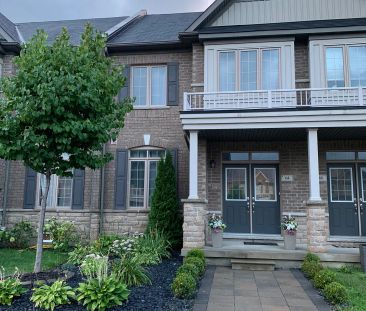 Condo Townhouse For Lease | N9259574 - Photo 5