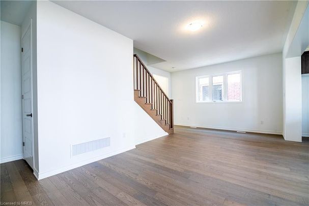 For Lease - 185 Forestwalk Street, Kitchener, Ontario - Photo 1