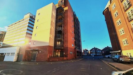 2 bedroom flat to rent - Photo 5