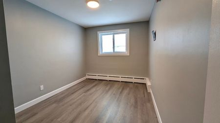 $1,950 / 2 br / 1 ba / 675 sqft 2BR Apartment Unit in London - Photo 2