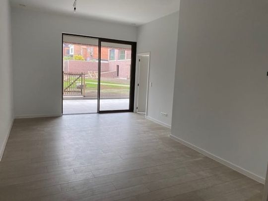 Appartement te huur - Photo 1