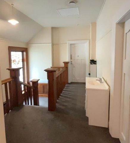 Studio Room Available - Photo 5