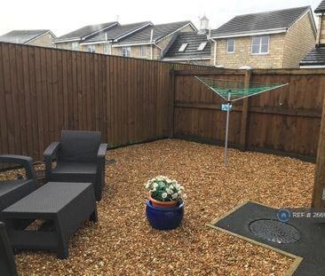 2 bedroom semi-detached house to rent - Photo 4