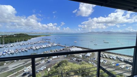Location Appartement 4 pièces 108m² FORT DE FRANCE 97200 - Photo 2