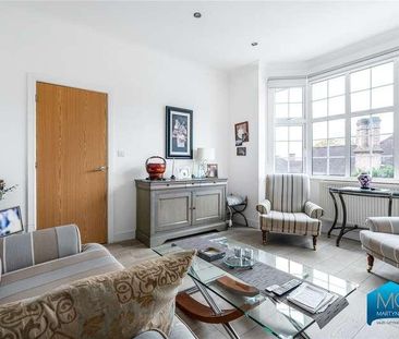 Chalet Estate, Hammers Lane, London, NW7 - Photo 2