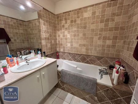 Appartement à louer 3 pièces 75.49m² - Photo 3