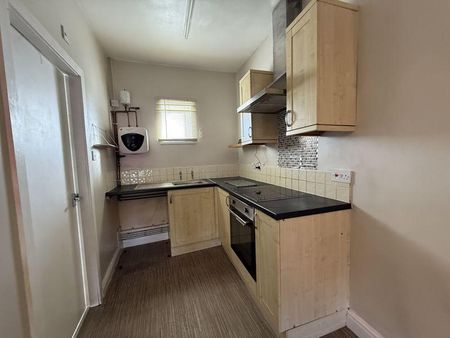 1 bedroom flat to rent - Photo 5