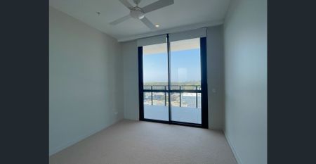 HIGH-END LIVING IN THE NEW CODA BUILDING - Photo 3