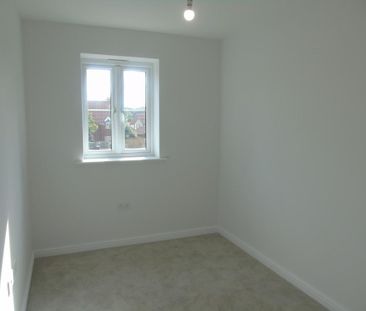 3 bedroom detached house to rent - Photo 4