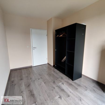 Stijlvol recent appartement met 3 slaapkamers, grote terrassen en individuele garagebox - Photo 2