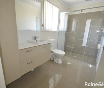 Lovely 3 Bed Townhouse For Rent - Photo 6