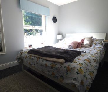 Thornton Avenue - Photo 4