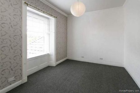 3 bedroom property to rent in Beith - Photo 3