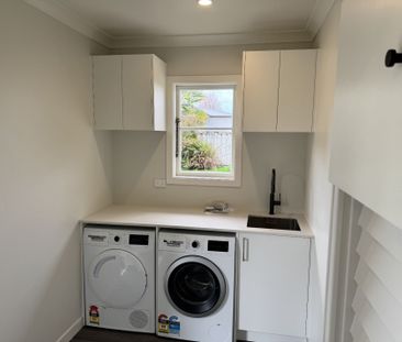 Renovated Cottage - Photo 4