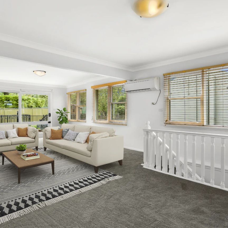 Spacious Family Home in Leafy Castlecrag - Photo 1