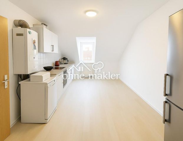 Helle 2-Zimmer-Dachgeschosswohnung - Erstbezug nach Renovierung - Foto 1