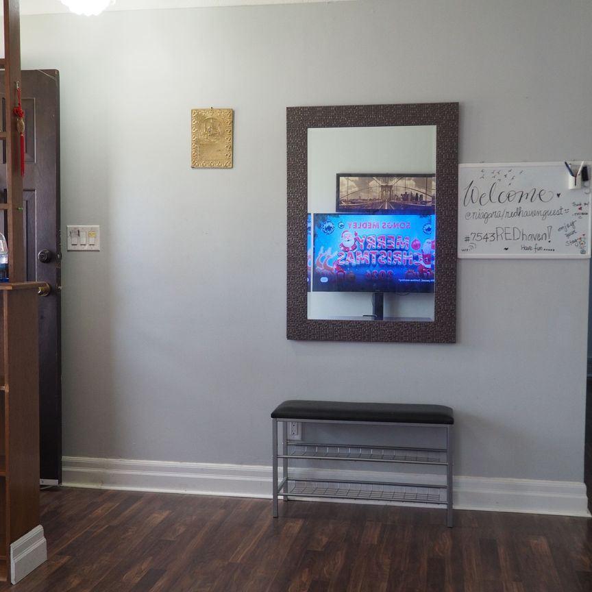 For Lease - 7543 REDHAVEN Crescent Unit# main, Niagara Falls, Ontario - Photo 1