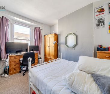 5 bedroom terraced house to rent - Photo 4