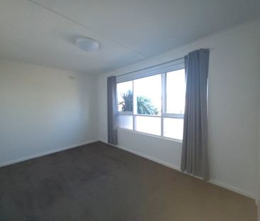 Two bedroom apartment! **Application Pending** - Photo 3