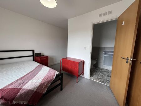 2 bedroom flat to rent - Photo 3