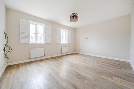 4 bedroom terraced house to rent - Photo 5