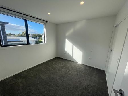 2 Bedroom Townhouse - Ready to move in - Photo 2