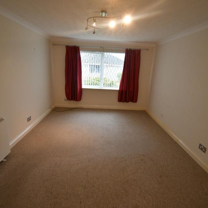 2 bedroom semi-detached bungalow to rent - Photo 1