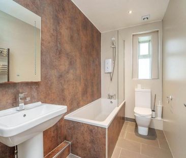 2 bedroom flat to rent - Photo 5