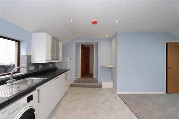 68a Castle Street, Comber, BT23 5DZ - Photo 1