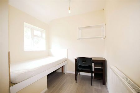 Southway, Guildford, GU2 8DJ - Photo 4