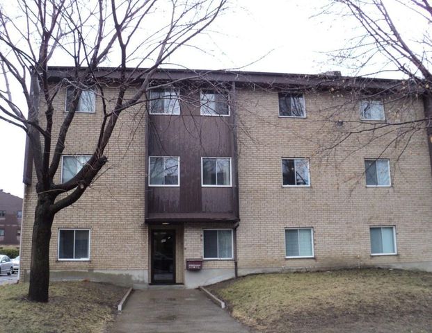 LONGUEUIL, 4 1/2 A condo style LOUER pres tous service transport - Photo 1