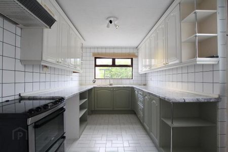 7 Regents Park, Lurgan, BT66 7EP - Photo 5