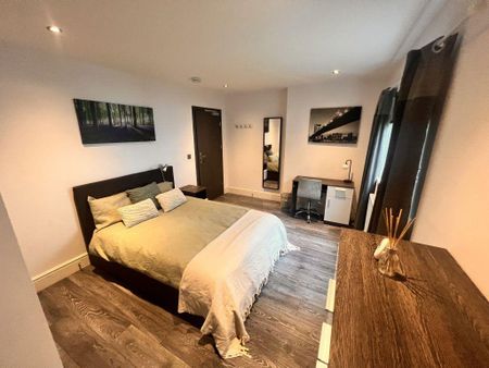 1 bedroom in a house share to rent - Photo 5