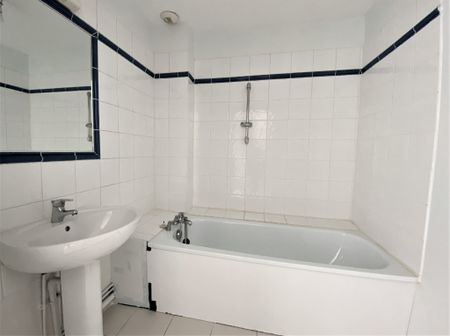 Location Appartement 3 pièces 55m² - Photo 4