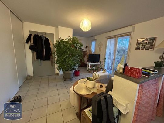 Location Appartement 2 pièces 42m² MORIERES LES AVIGNON 84310 - Photo 1