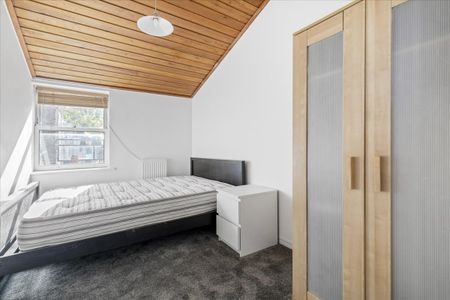 Penryn House 64 Kennington Park Road, SE11, London - Photo 3