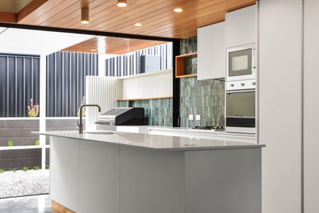 Stylish Executive Townhouse - Photo 3