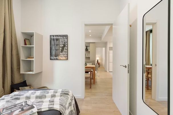 Carrer de Jonqueres, Barcelona, Catalonia 08003 - Photo 1