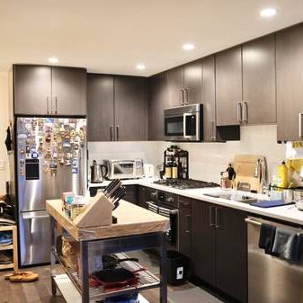 Vancouver Olympic Village 1bd 1ba 1den For Rent - Photo 4