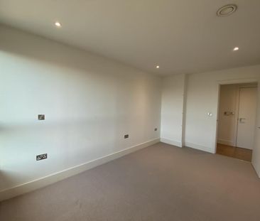 3 bedroom apartment to rent - Photo 4